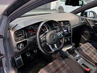 VOLKSWAGEN Golf GTI 2.0 TSI 220CV BMT