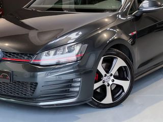 VOLKSWAGEN Golf GTI 2.0 TSI 220CV BMT