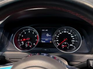 VOLKSWAGEN Golf GTI 2.0 TSI 220CV BMT