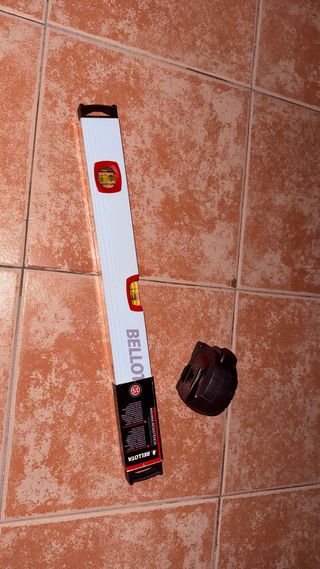 Nivel Bellota 50cm y Flexómetro Würth 8m