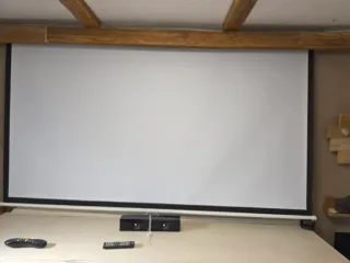 Proyector Optoma HD141X + Pantalla Enrollable+ sop