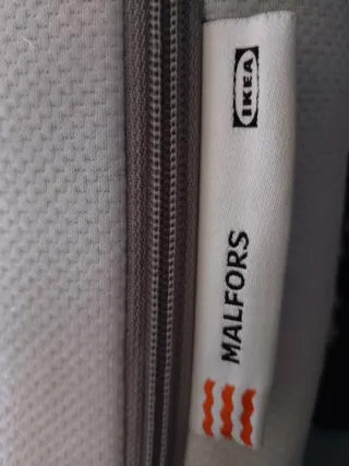 Base tapizada 140x200cm + colchón