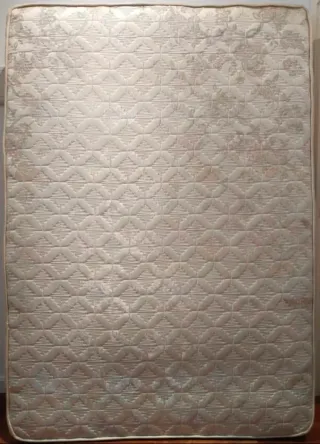 Base tapizada 140x200cm + colchón