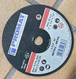 Radial grande con discos de metal