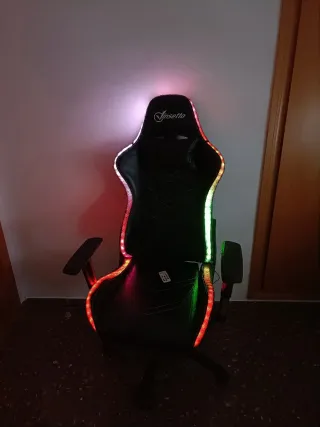 Silla Gaming Vinsetto Negra con Luces LED