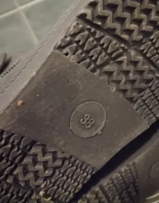 Stivali donna Tg. 38 con pelo interno