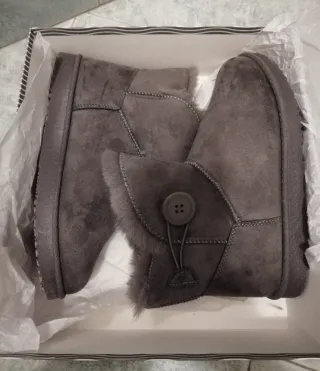 Stivali donna Tg. 38 con pelo interno