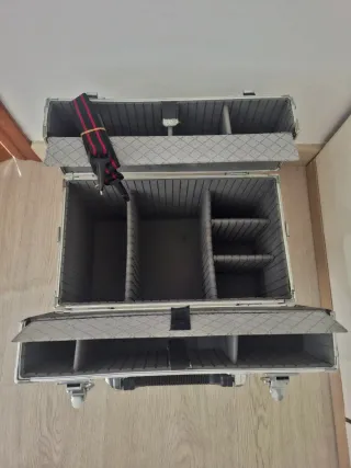 Maletín Peluquería Plata con Cerradura