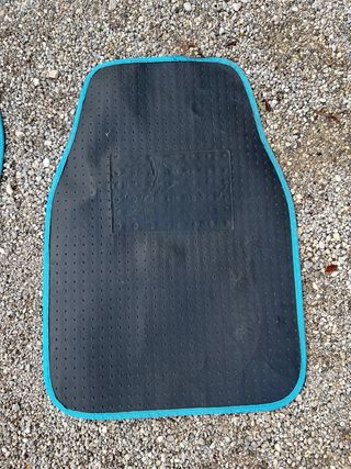 Set Tappeti Auto Neri con Bordi Blu