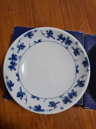 2 platitos vista alegre