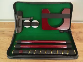 Maletín de golf con accesorios