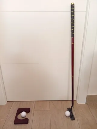 Maletín de golf con accesorios