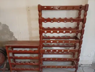 Botelleros de madera maciza