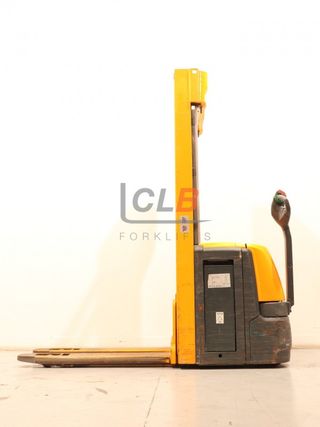 Ref. M-6449 Apilador Eléctrico JUNGHEINRICH EJC 216 Z