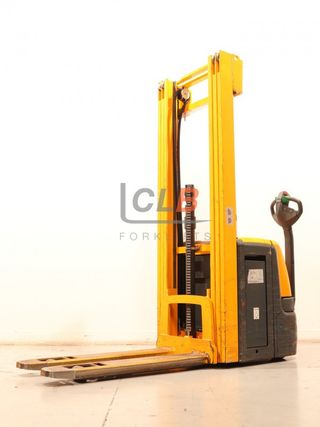 Ref. M-6449 Apilador Eléctrico JUNGHEINRICH EJC 216 Z