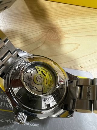 Caja Invicta Amarilla