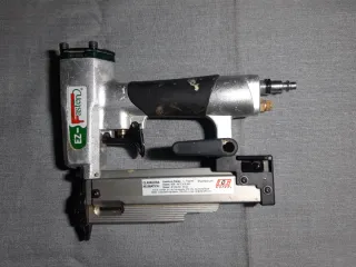 Clavadora Neumática EZ-Fasten