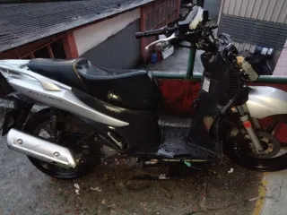 Despiece Suzuki Sixteen 125