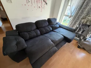Sofá chaise longue negro automático