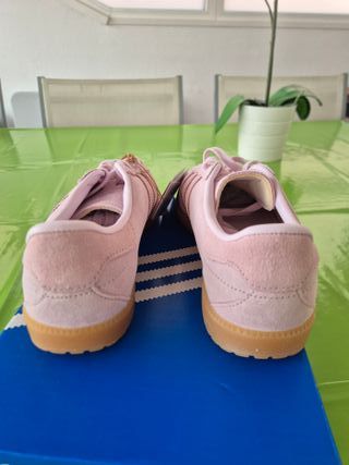 Adidas Bermuda rosas. A estrenar Talla 38 2/3