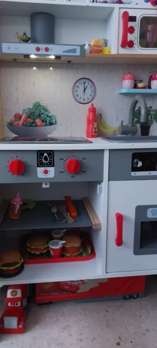 Cocina de juguete en buen estado