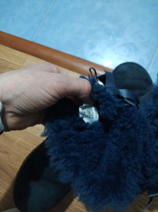 Botas UGG azules con lazo
