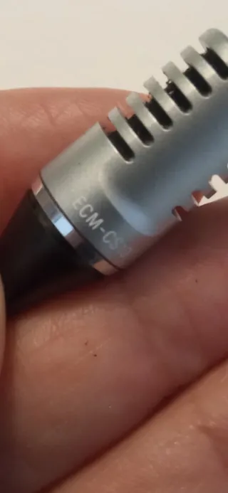 Microfono a cravatta Sony con clip