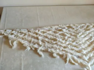 Scialle bianco piume