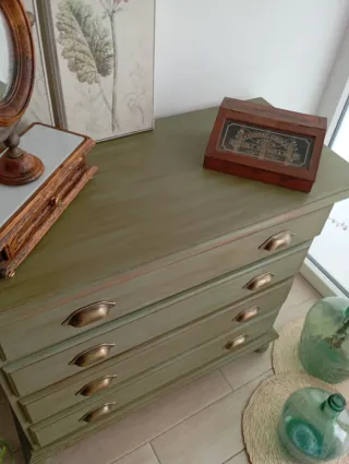 Cajonera de madera maciza verde oliva