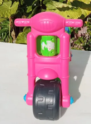 Moto infantil roja y gris