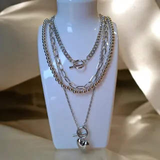 Set di 4 collane d'argento da donna