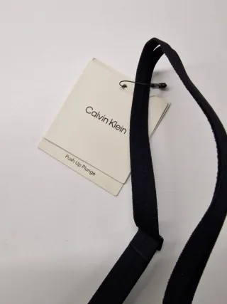 Sujetador Calvin Klein 80D Negro con relleno