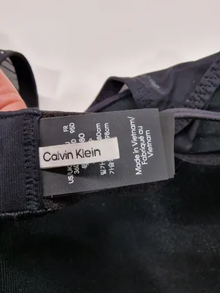 Sujetador Calvin Klein 80D Negro con relleno