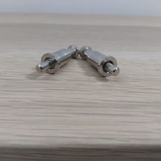 2 Pivotes Metálicos Zincados