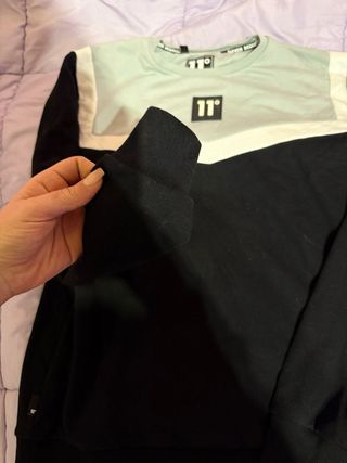 Sudadera 11 Degrees Negra,blanca y azul  Hombre