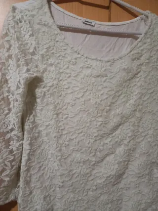 Camiseta encaje manga larga
