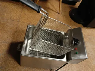 Freidora Eléctrica 8L