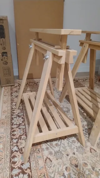 Mesa Ikea Tablero Rojo + Caballetes