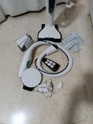 Aspiradora Kobold VK7 con accesorios
