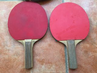 2 Raquetas Ping Pong Dunlop y Schildkrot + Bolas