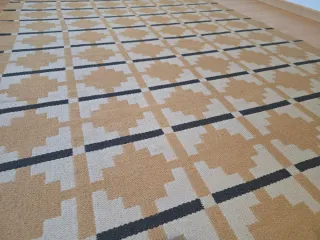 PVP 100€ Alfombra Telegraflinje reversible 170x240