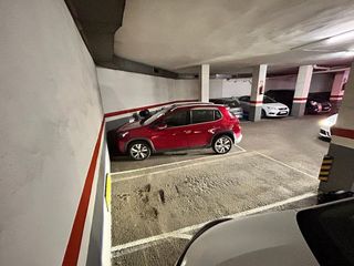 Garaje en venta en La Florida en Hospitalet de Llobregat, L´