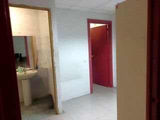 Local comercial en venta en Sanfeliu en Hospitalet de Llobregat, L´