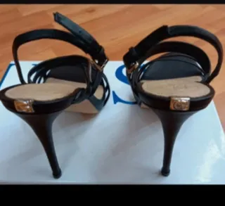 Sandalias Guess Piel Mujer Negras