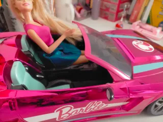 Coche Barbie Rosa Metalizado