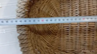 Cesta de mimbre con asa