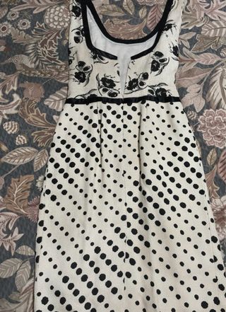 Vestito elegante beige e nero