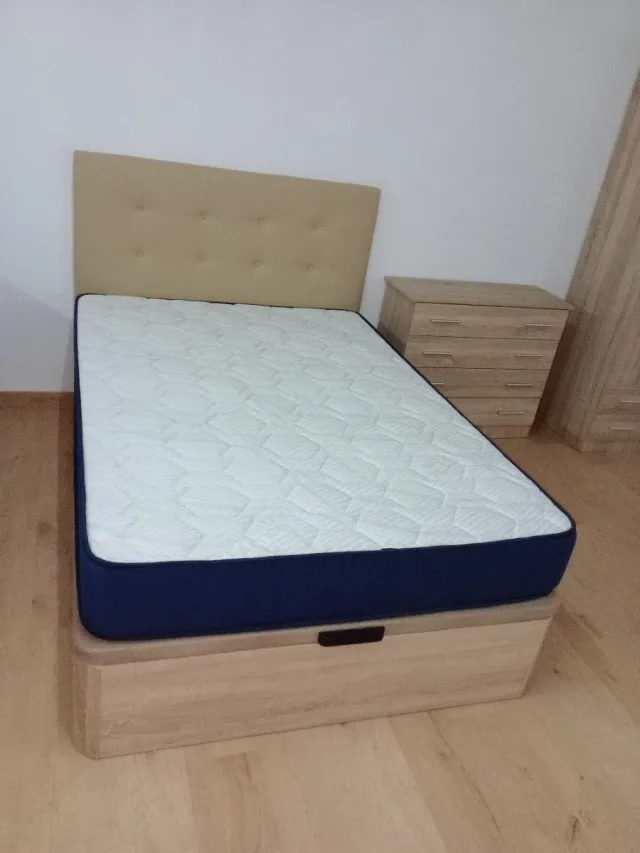 Canapes,colchónes,somieres,base, cabezales