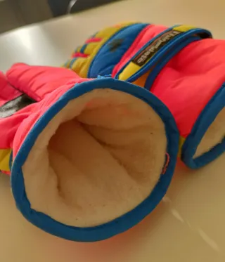 Guantes de invierno para nieve.