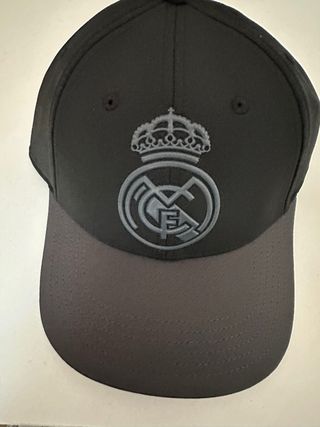 Gorra Real Madrid Negra y Blanca